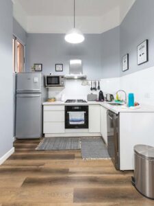 agencement de cuisine fermée en L