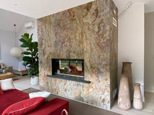 Utiliser une feuille de pierre pour habiller une cheminée