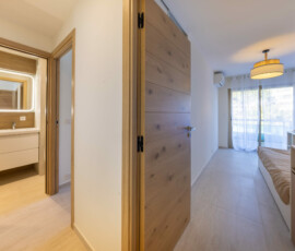 Nouvelle distribution des pièces depuis l'entrée pour accéder aux chambres Transformation d'un T2 en T3 avec optimisation des espaces de circulation