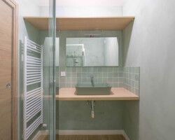 Salle de douche moderne